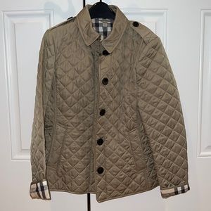 Brand New With Tags Burberry Coat. Never Worn. Color: Mushroom. Size: M.
